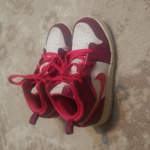 Nike sneakers - Picture 4 of 5